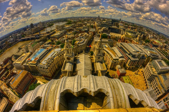 Metropoli (dalla cupola di St. Paul).jpg